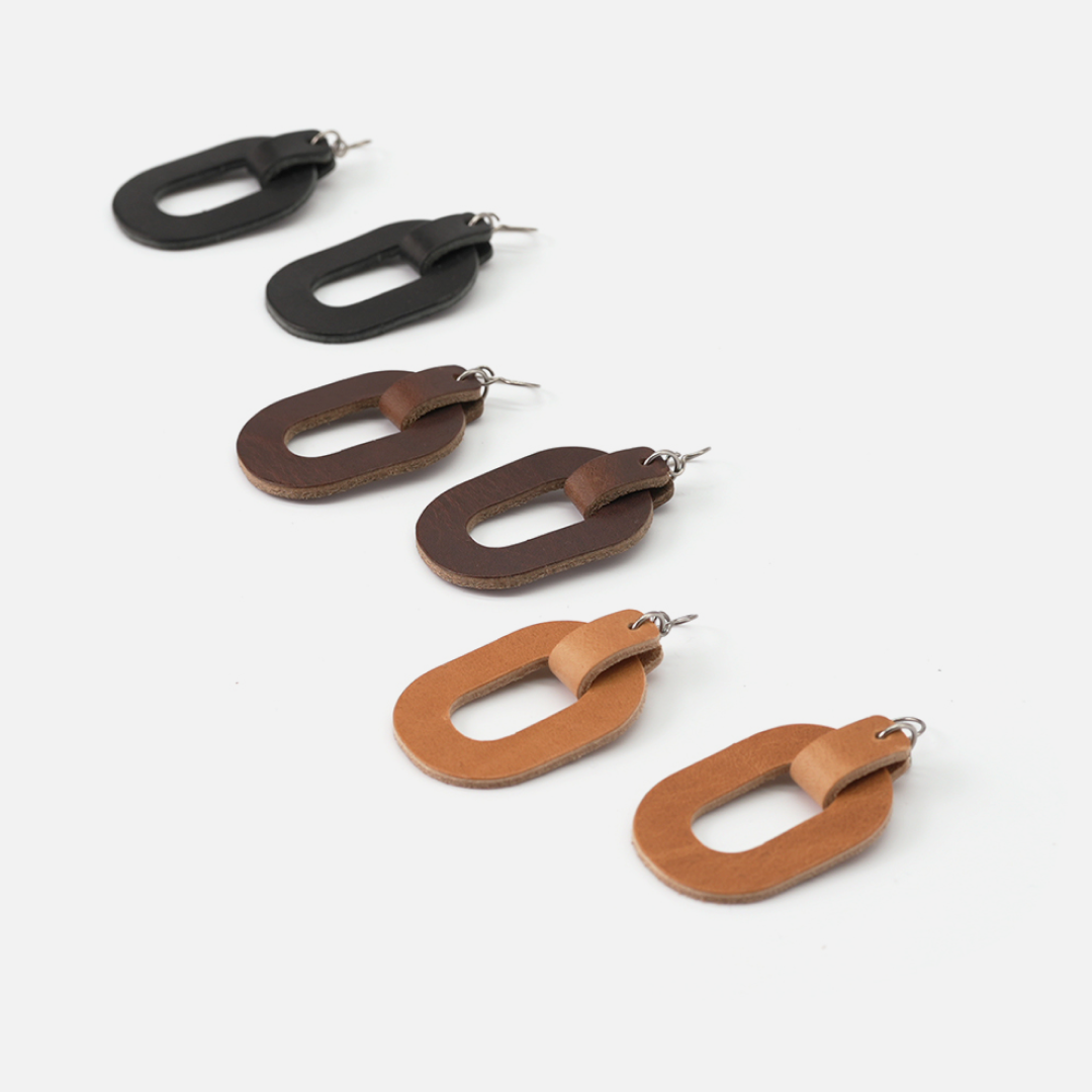 Oval Earrings: Natural