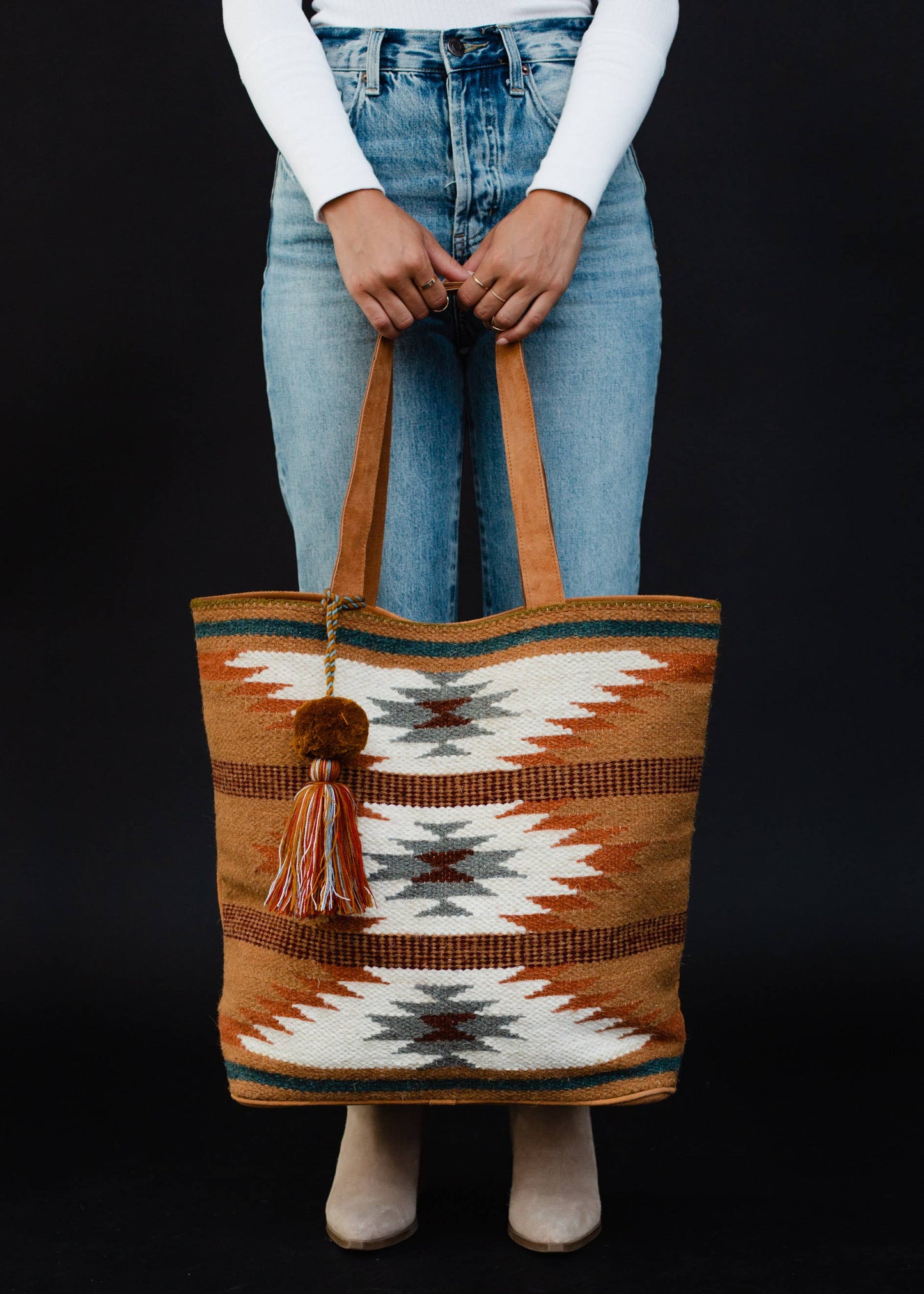 Brwn,red,Aztec Tote