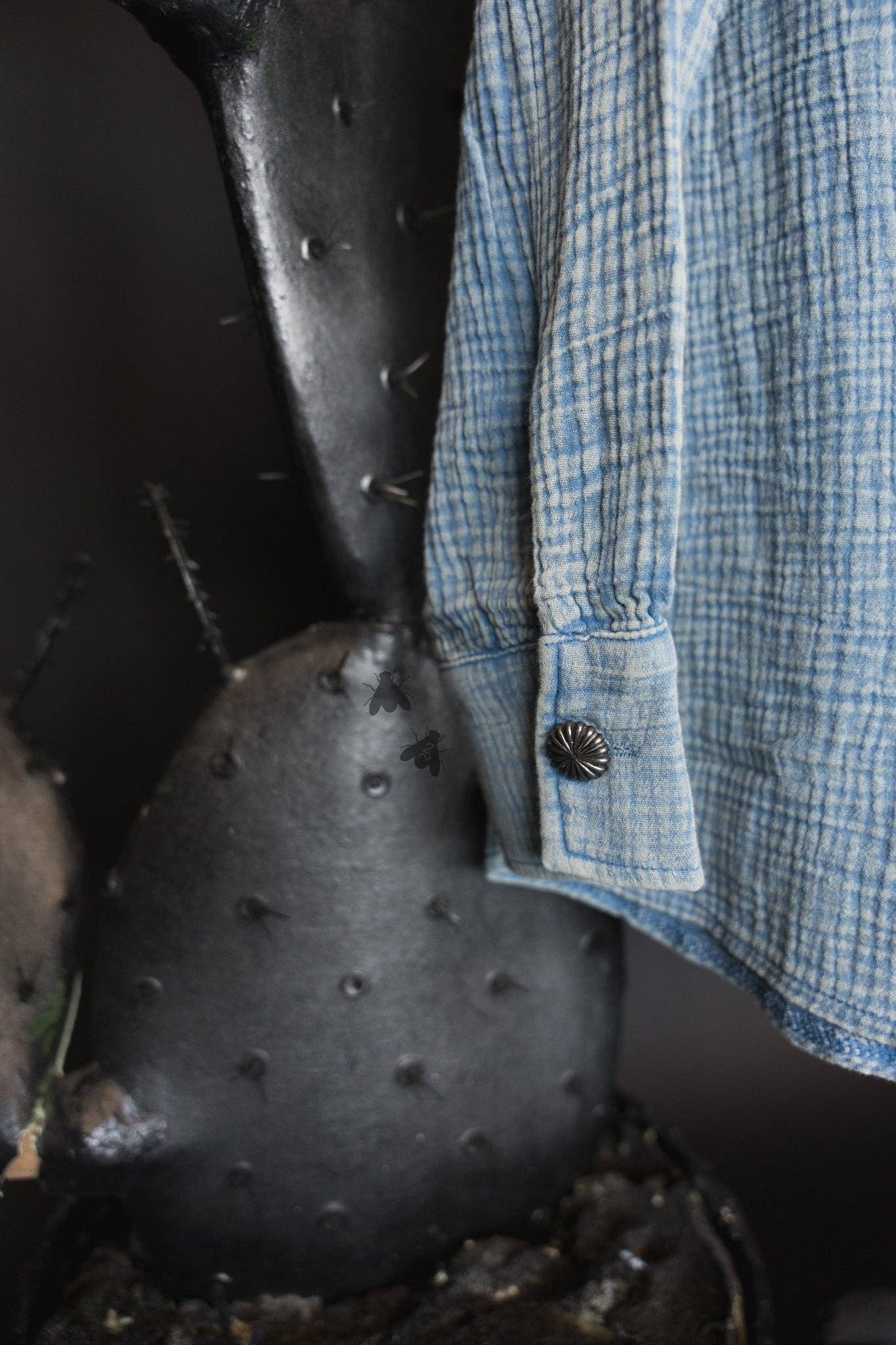 WASHED LINEN CONCHO BUTTON UP