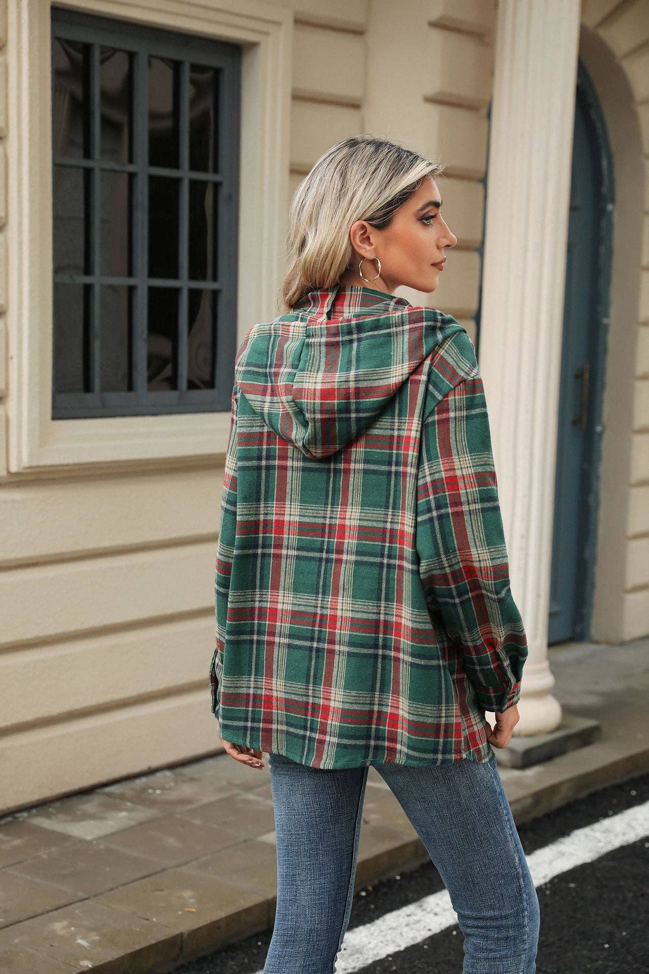 RED. GREEN. PLAID FLANNEL PULLOVER