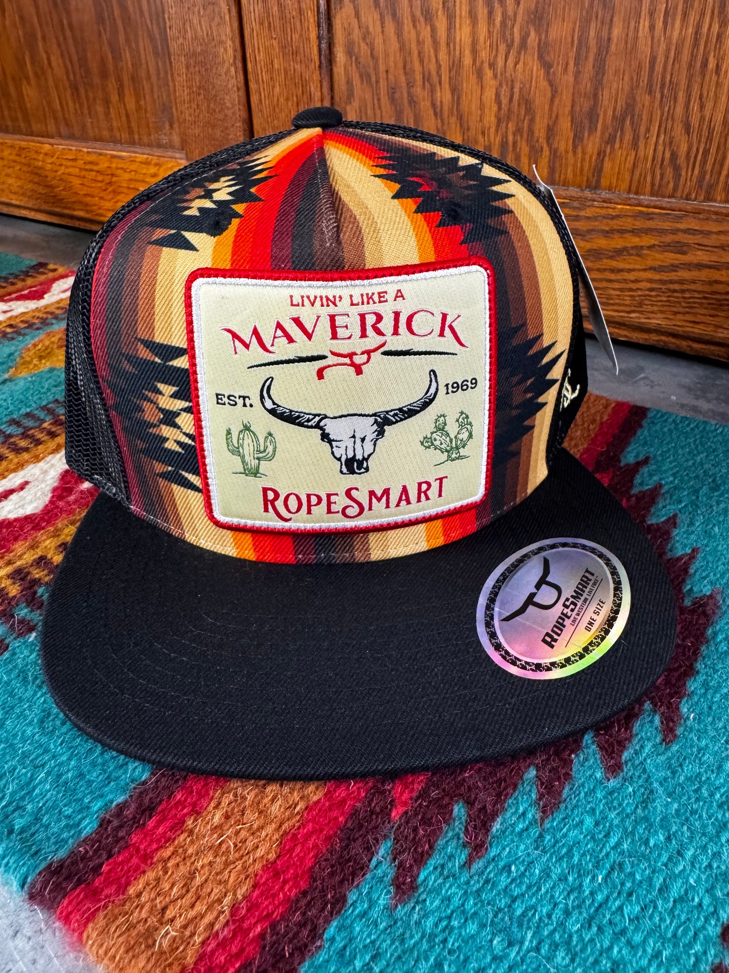 Rope Smart Hat/MAVERICK/Aztec stripe Blk,red,gold
