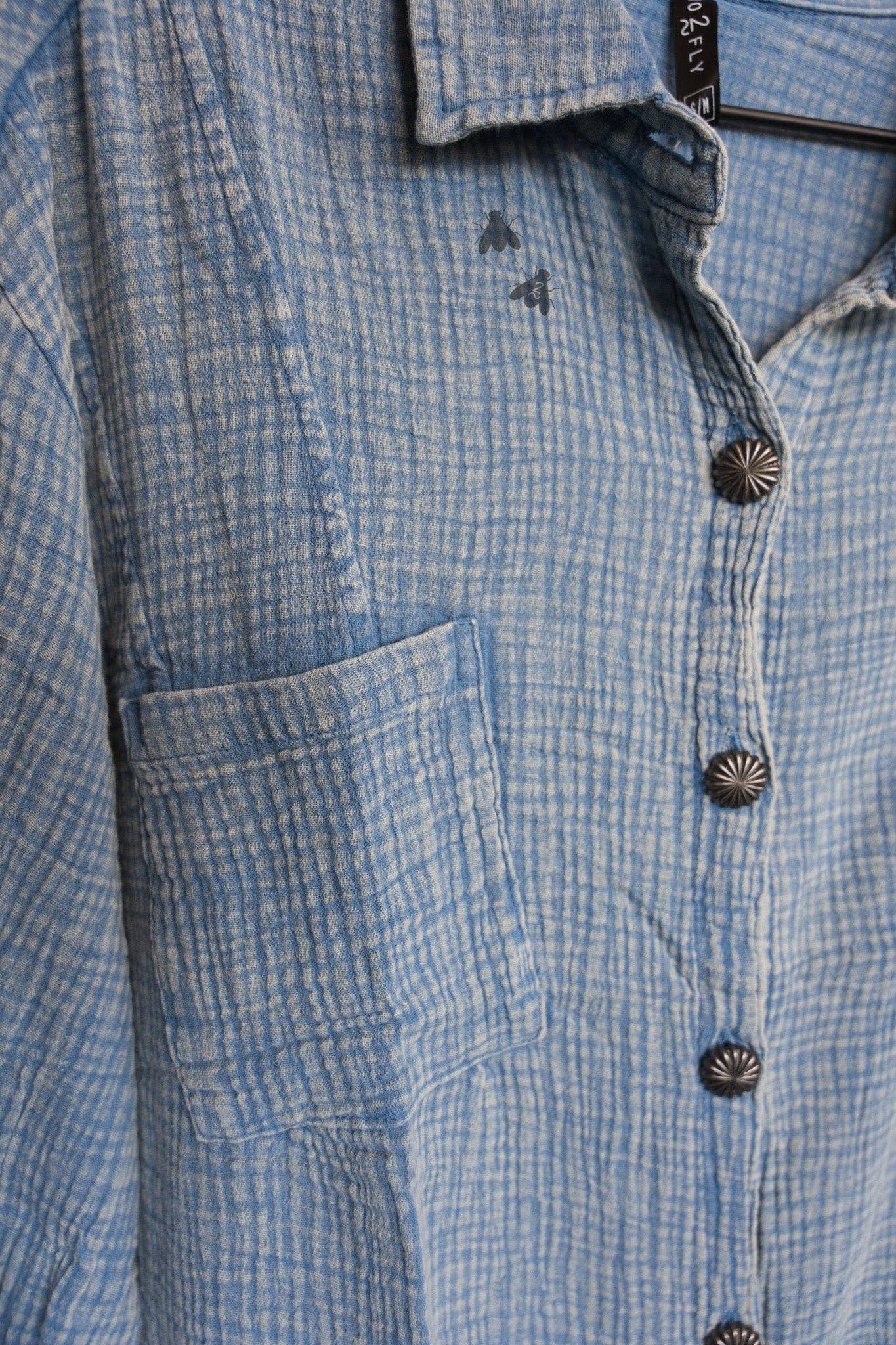 WASHED LINEN CONCHO BUTTON UP
