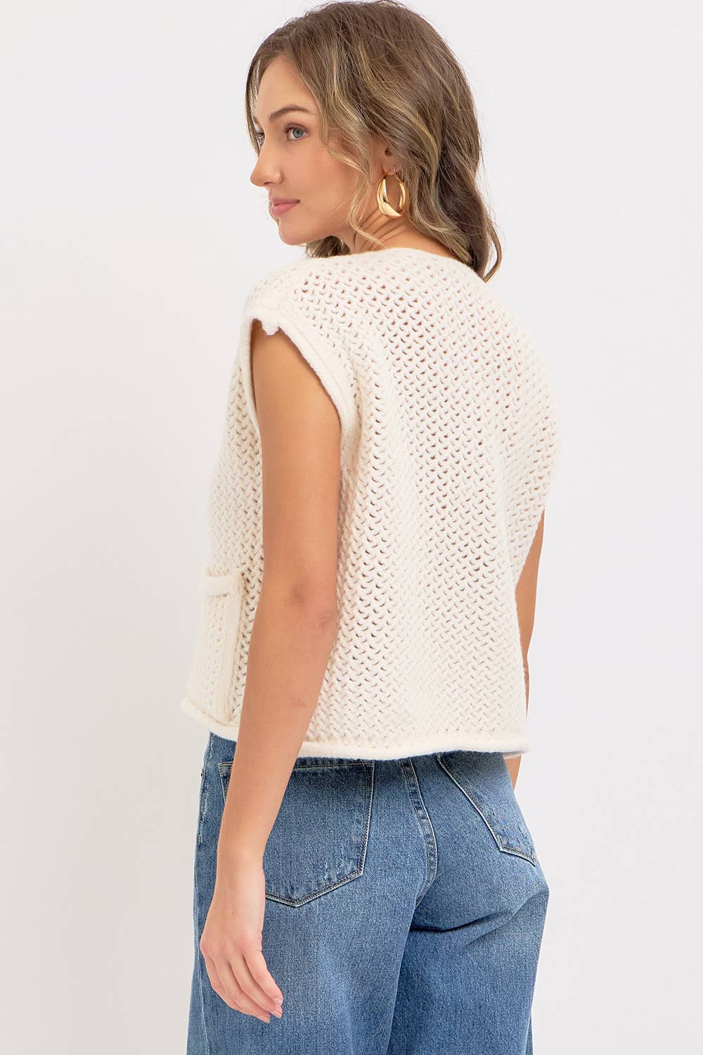 BUTTON KNIT SWEATER VEST