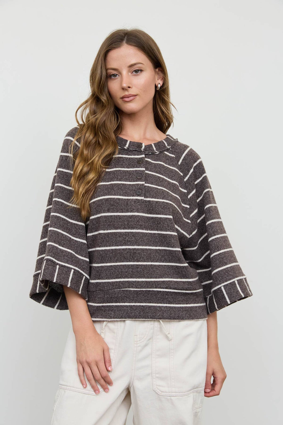 STRIPE HENLEY WIDE SLEEVE/Drk Brown
