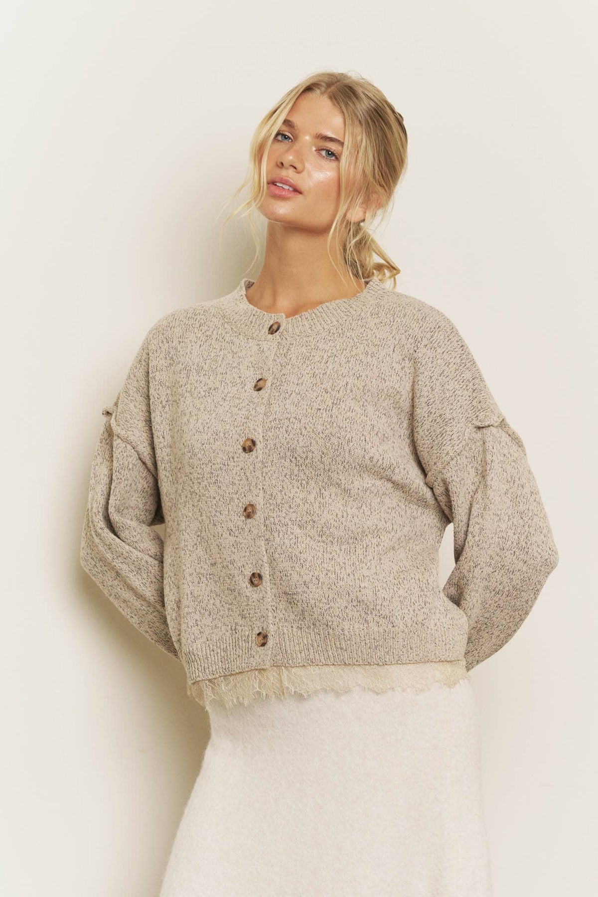 LACE TRIM BUTTON CARDI/OAT