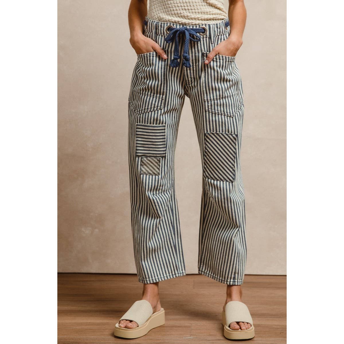 STRIPED TWILL BARREL PANTS/Navy