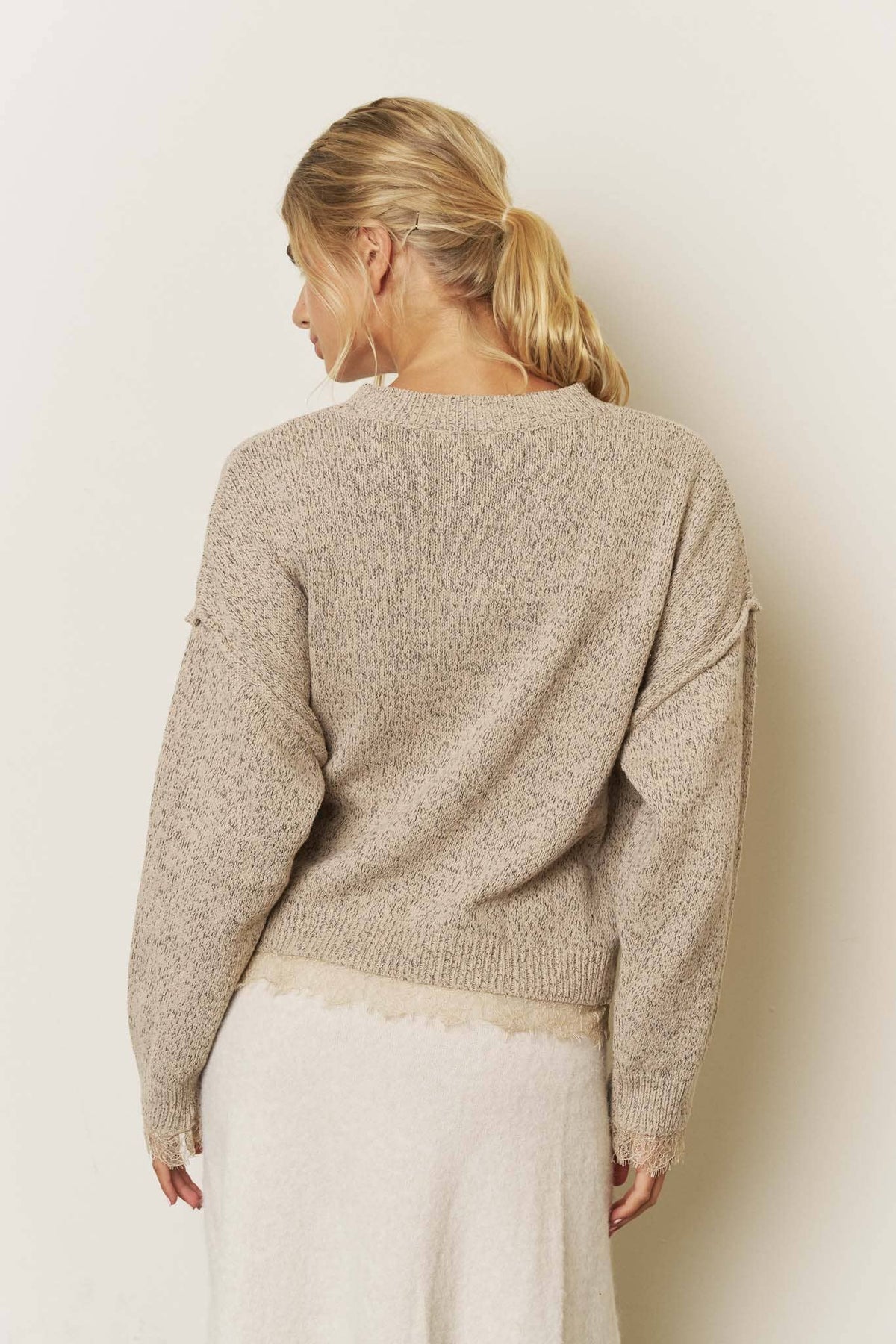 LACE TRIM BUTTON CARDI/OAT