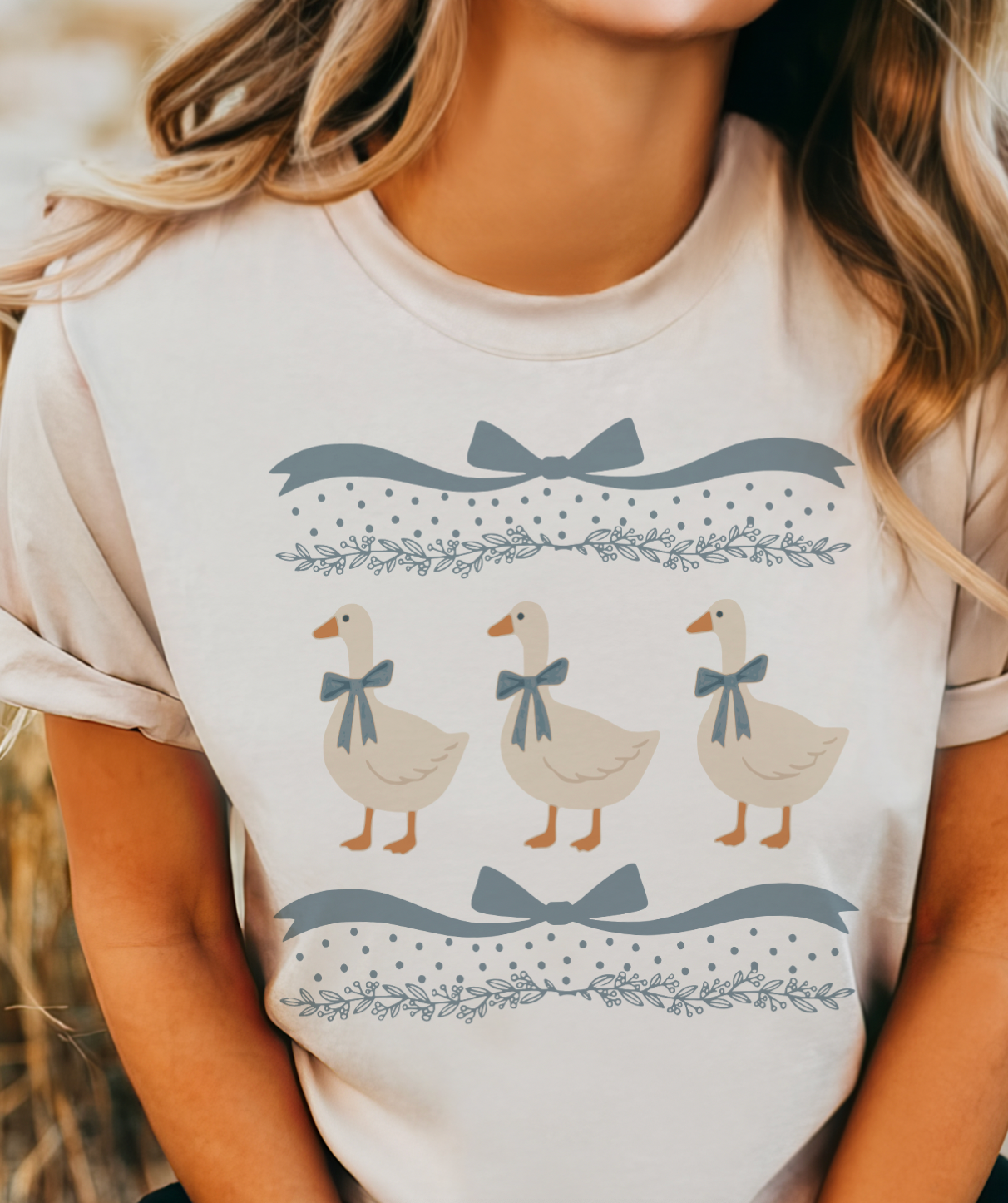 Vintage Blue Ribbon Goose/Cream