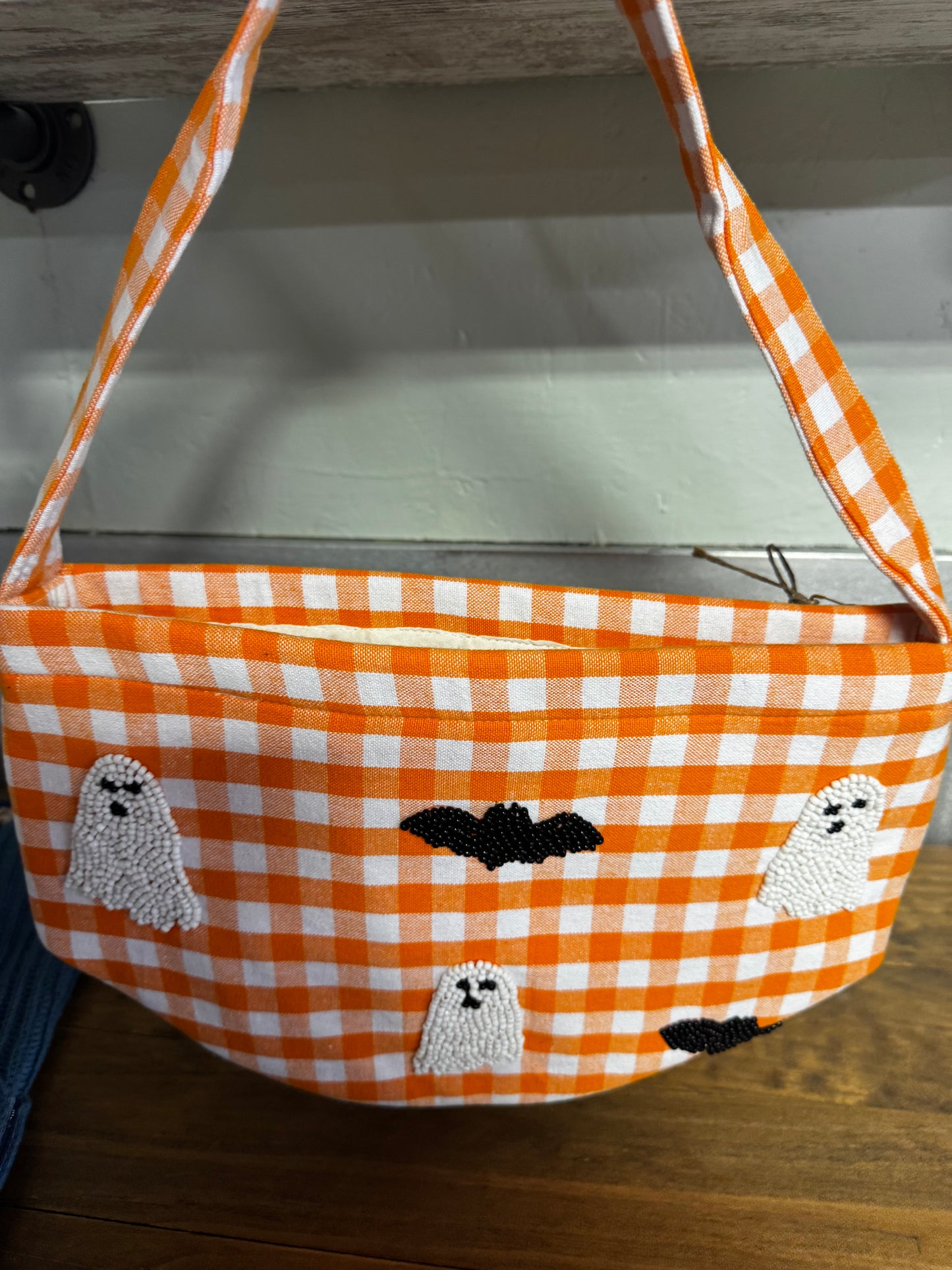 Beaded Bucket Bag/Ghost