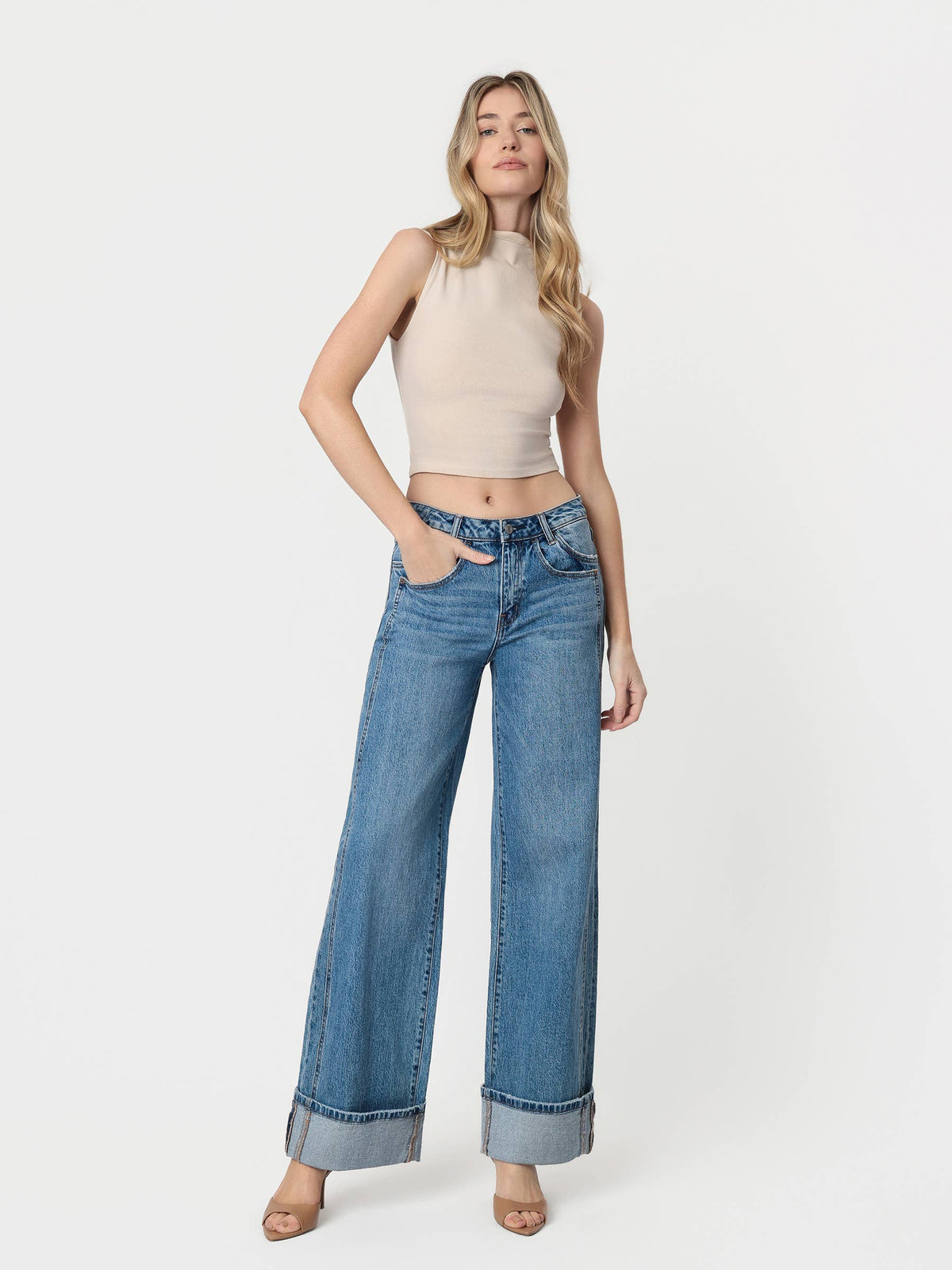PANEL DETAIL HIGH RISE CUFFED JEANS