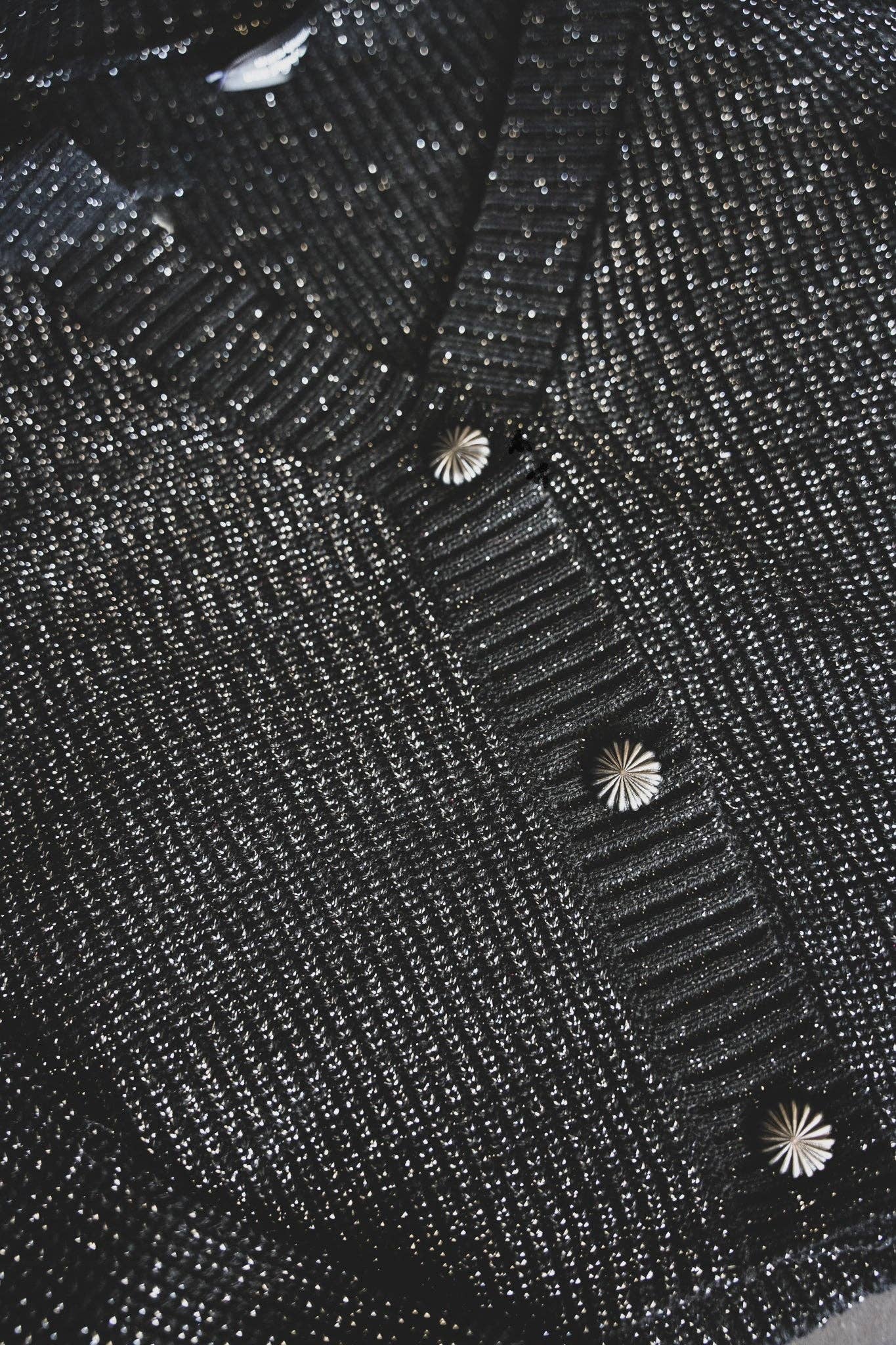 COME FOR ME CROPPED CARDIGAN