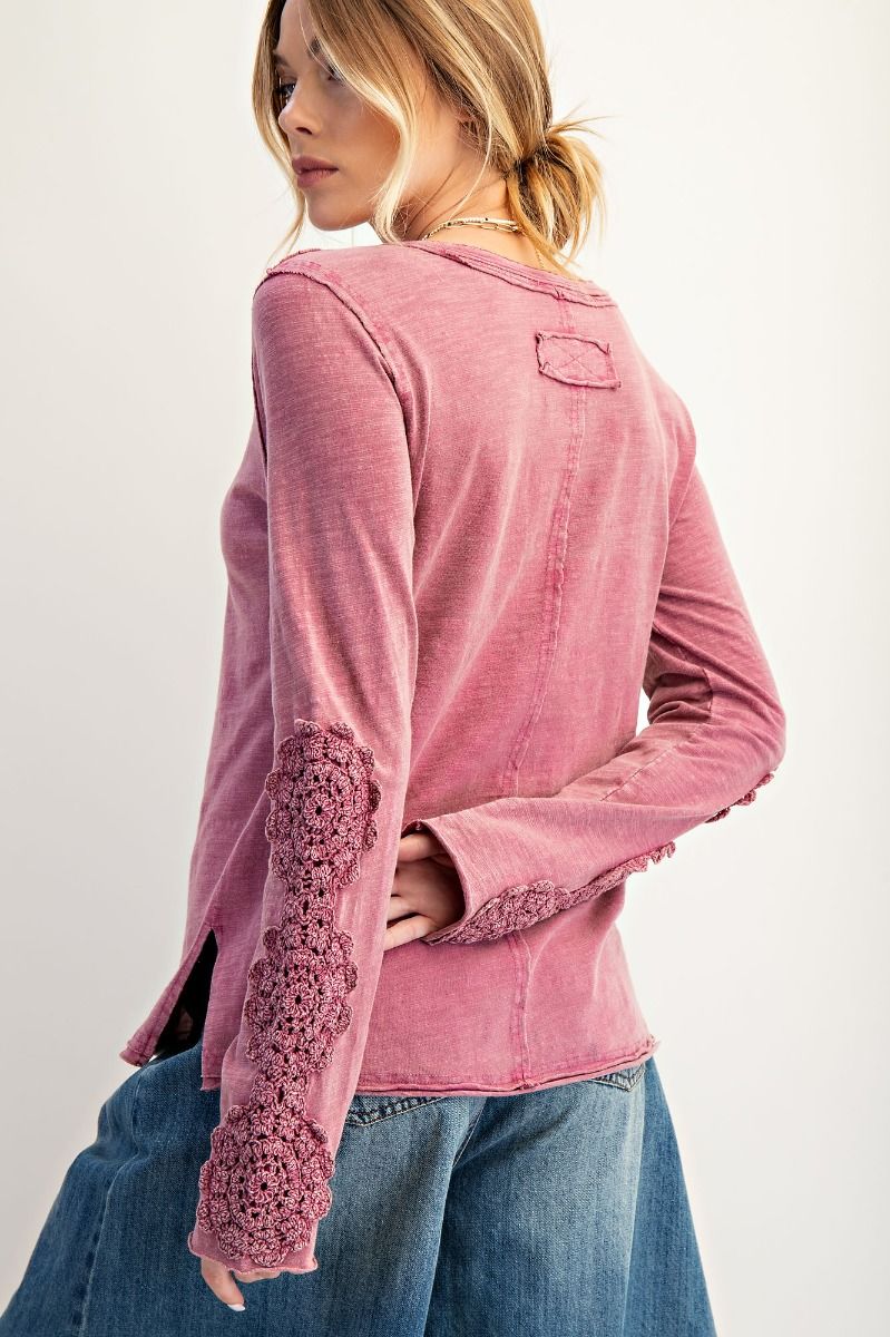 Crochet Lace Slub Top/Magenta