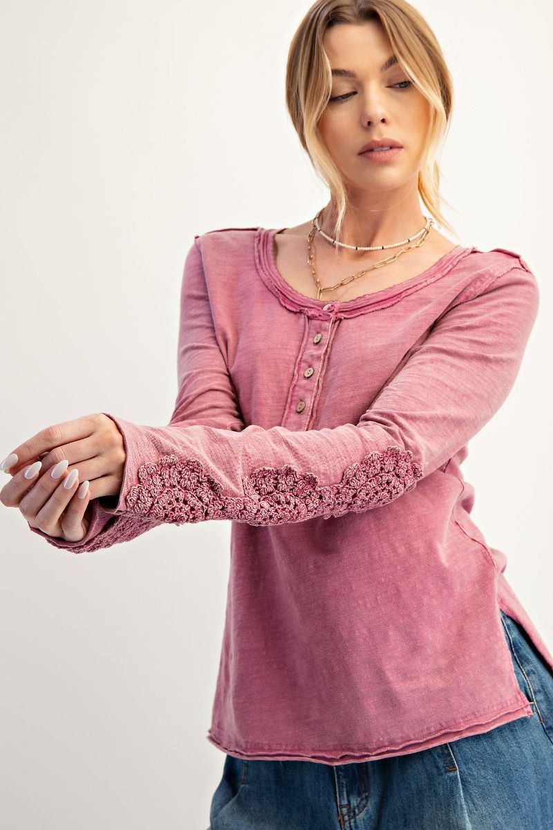 Crochet Lace Slub Top/Magenta