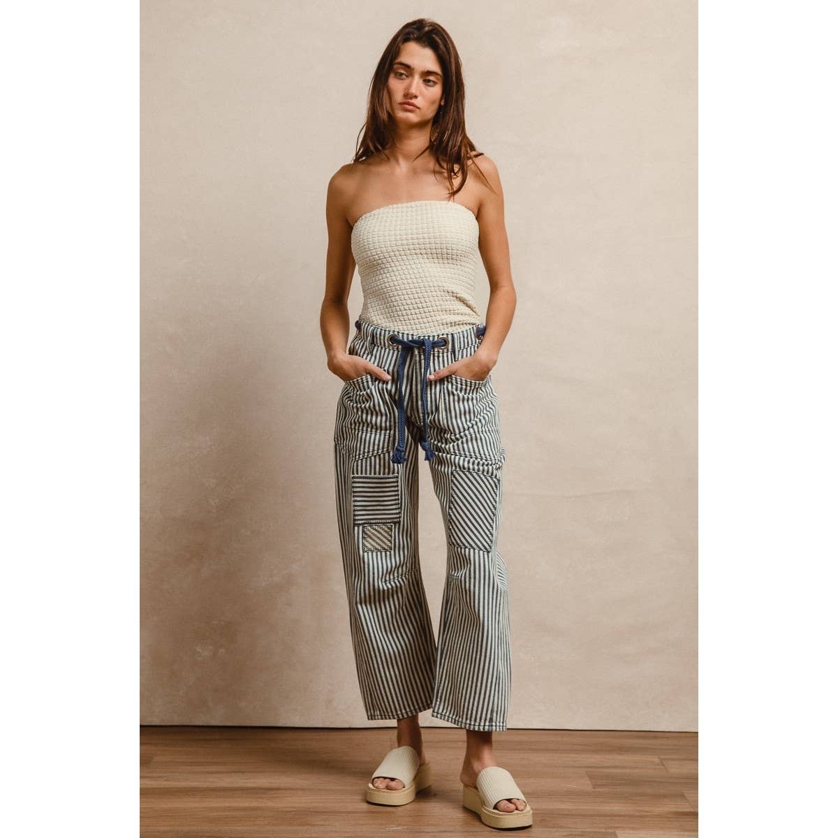 STRIPED TWILL BARREL PANTS/Navy