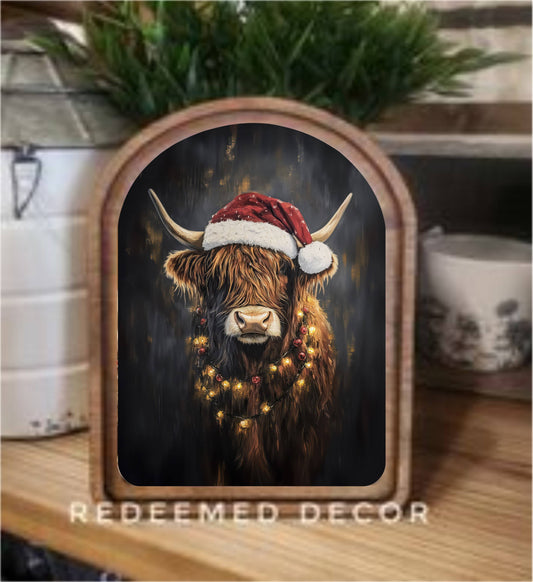 Arch Top Christmas Highland Framed Art  : 6x8"